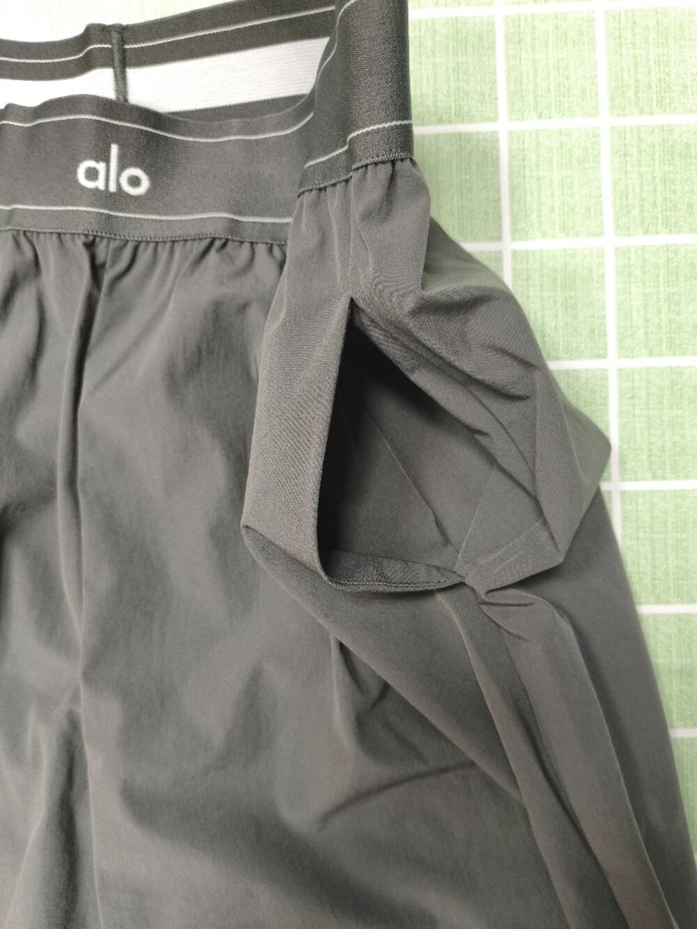 💙Deep Gray Alo Yoga Suit Up Trouser Regular💜 - Picture 6 of 8